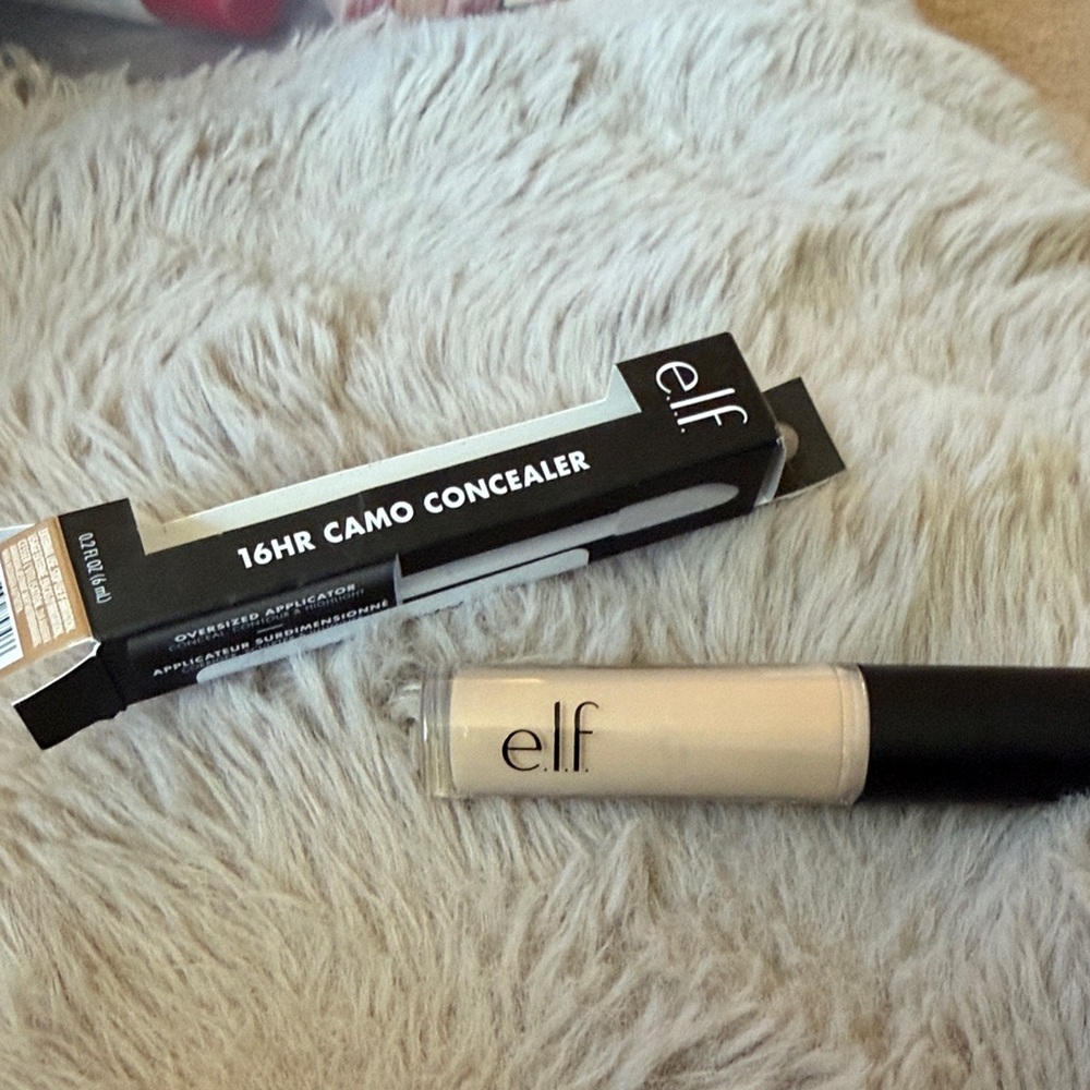 NWT ELF 16HR Camo Concealer - Light Beige